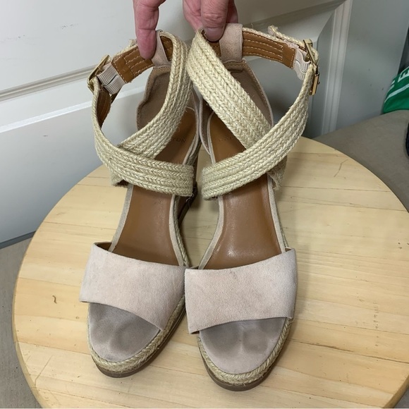 H By Halston Jane Nude Coastal Wrap Wedge Sandals Vegan Suede Leather Shoes 7.5 - Picture 5 of 13